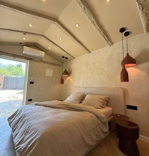 بيت ضيافة Le Chateau 3*