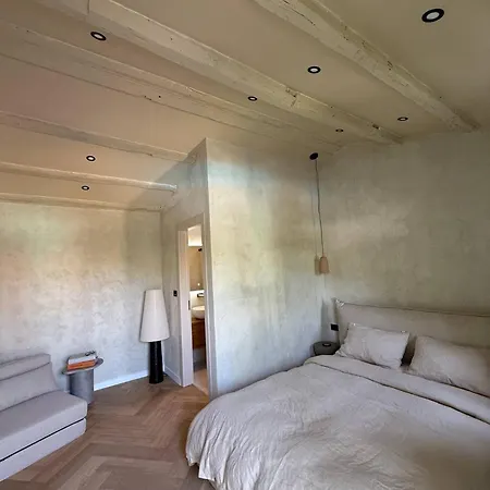 Гостевой дом Le Chateau