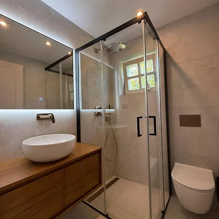 Le Chateau Гостевой дом