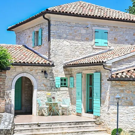 Le Chateau